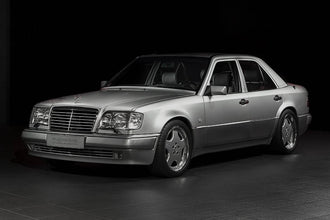 experience-the-timeless-class-of-the-w124-mercedes
